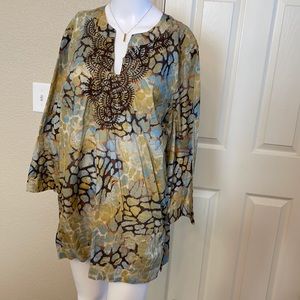 Women’s blouse